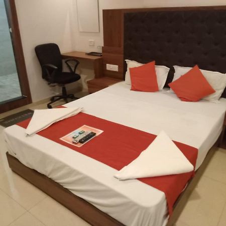 Hotel Sai Deep Lodging By Wb Inn Navi Mumbai Luaran gambar