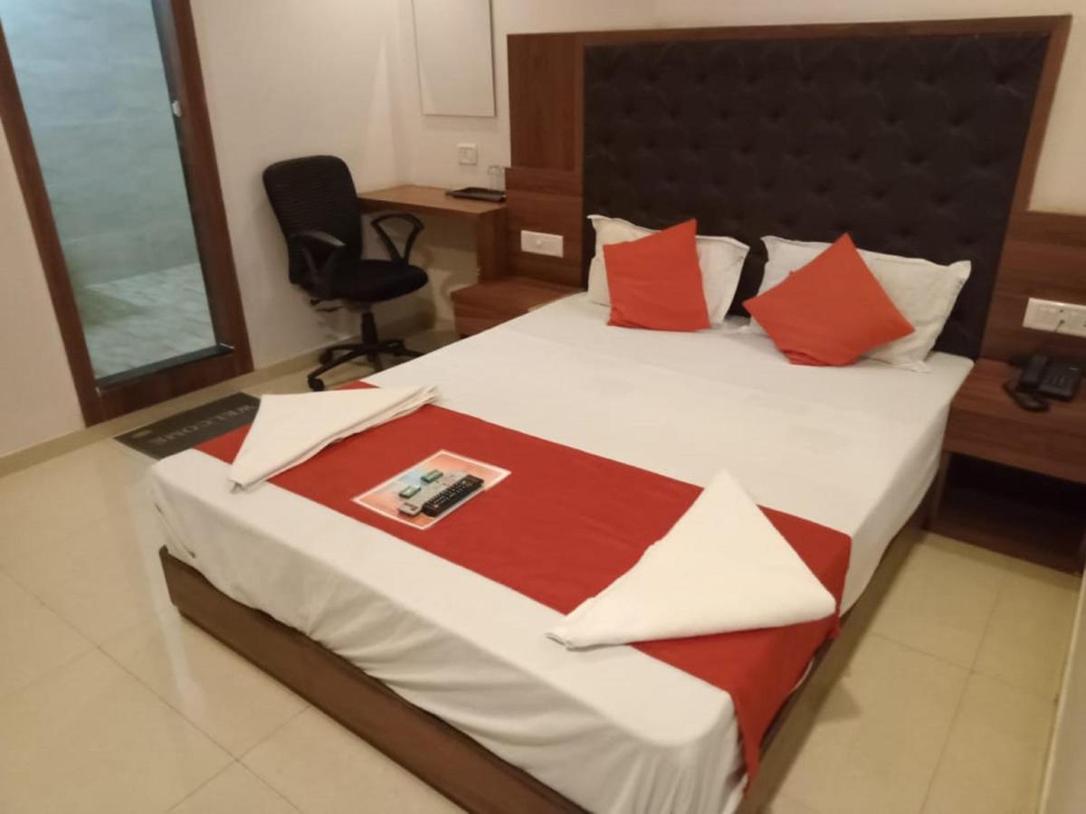 Hotel Sai Deep Lodging By Wb Inn Navi Mumbai Luaran gambar